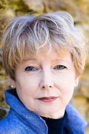 Stephanie Connell 头像
