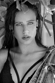 Anastasia Zhovtodid 头像