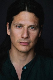David Blue Garcia 头像