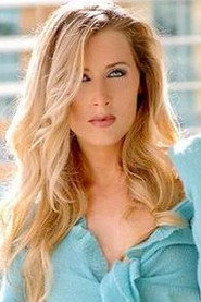 Oona O'Connell 头像