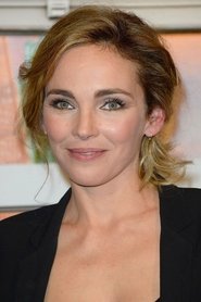 Claire Keim 头像