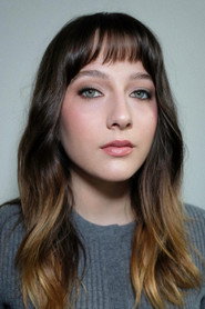 Lily Collias 头像