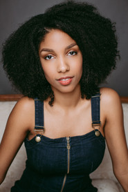 Raylene Harewood 头像