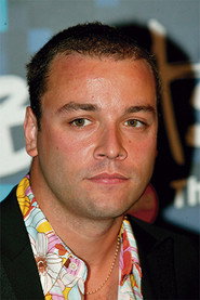 Chris Wolstenholme 头像