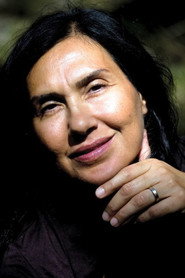 Mina Azarian 头像