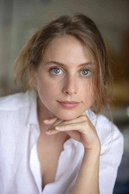 Clara Elig 头像