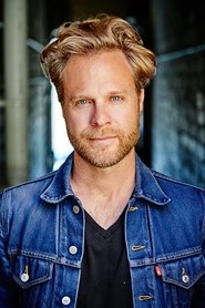 Julian Garner 头像