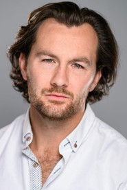 Aaron Mackenzie 头像