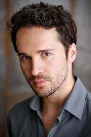 Christopher Emerson 头像