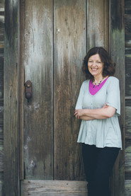 Lesley Ann McDaniel 头像