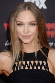Ivy Levan 头像