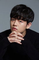 Lee Hyun-bae 头像