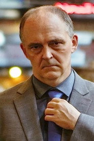 Brad Curtin 头像