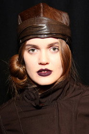 Rebekah Underhill 头像