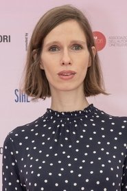 Horvát Lili 头像