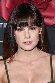 Chelsea Hobbs 头像