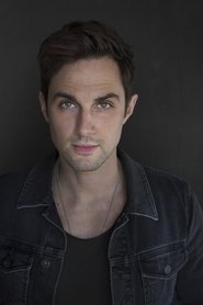 Andrew J. West 头像