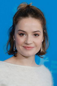 Ella Øverbye 头像