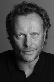 Neil Stuke 头像