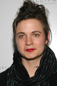 Savannah Knoop 头像