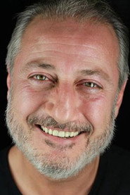 Ayhan Işık 头像