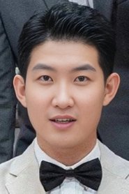 闫佩伦 头像