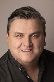 Simon Delaney 头像