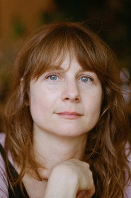 Annie Baker 头像