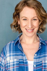 Molly Baker 头像