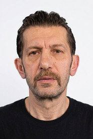 Orhan Eşkin 头像