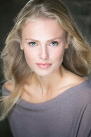 Clementine Nicholson 头像