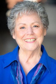 Charlotte White 头像